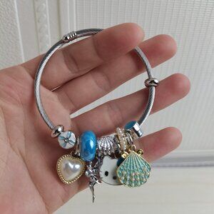 💖💫 Hello Kitty Charm Pendant Tone Bangle Bracelet Silver & Blue